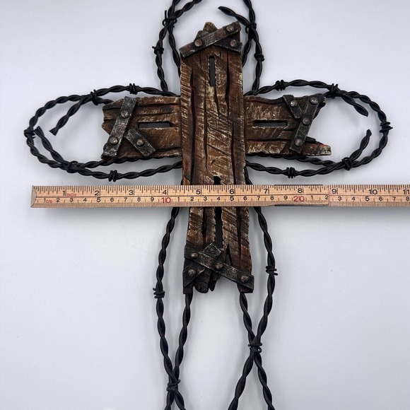 Rustic Wooden Wall Cross Twisted Barbed Wire Primitive Christian Decor 17" - Picture 5 of 5
